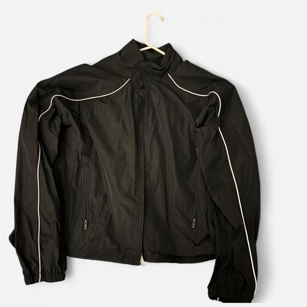 Fabletics Black Tempo Windbreaker